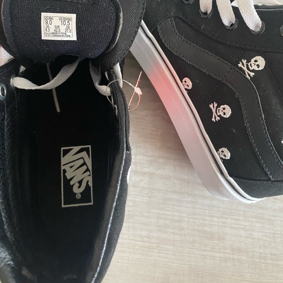 Halloween Skeleton Vans - Picture 2 of 4